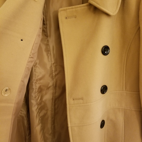 Coat - Picture 2 of 6